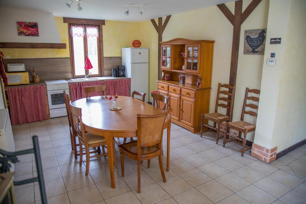Le Gahoun - Chambres D'Hotes カステ エクステリア 写真