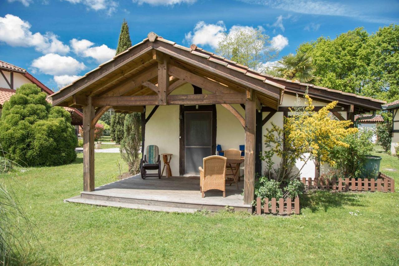 Le Gahoun - Chambres D'Hotes カステ エクステリア 写真